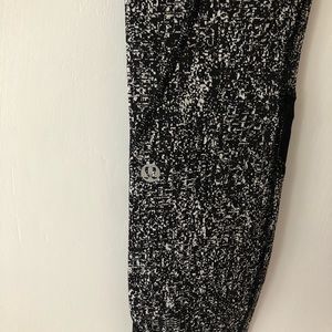 Iululemon leggings 25”